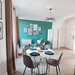 T3 A Deux Pas Du Centre-ville Apartamento *
