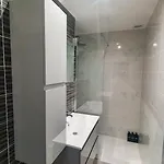 T3 A Deux Pas Du Centre-ville Apartamento *