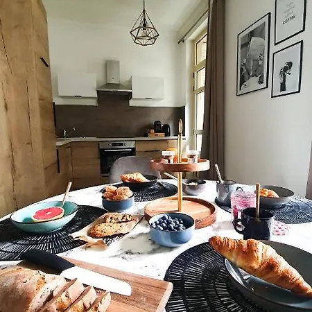 アパート T3 A Deux Pas Du Centre-ville ヴィシー